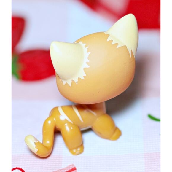 Authentic LPS Littlest Pet Shop No # Puzzle Shorthair Cat Blue Teardrop Eyes - Picture 8 of 12